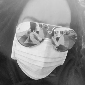 Meet your Posher, Oreta